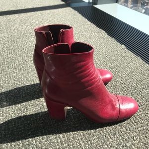 Zara Shoes - Zara boots in leather! Size 41 Zara Shoes - Zara boots in leather! Size 41